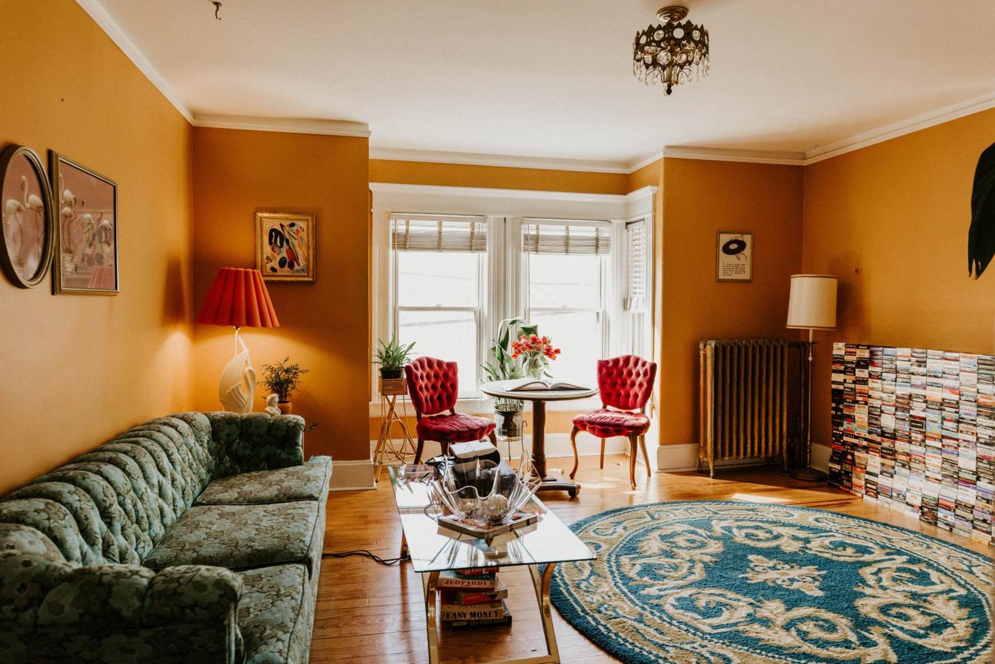 Апартаменты Retro Gem Box Victorian Steps From Irvine Park Сент-Пол Экстерьер фото